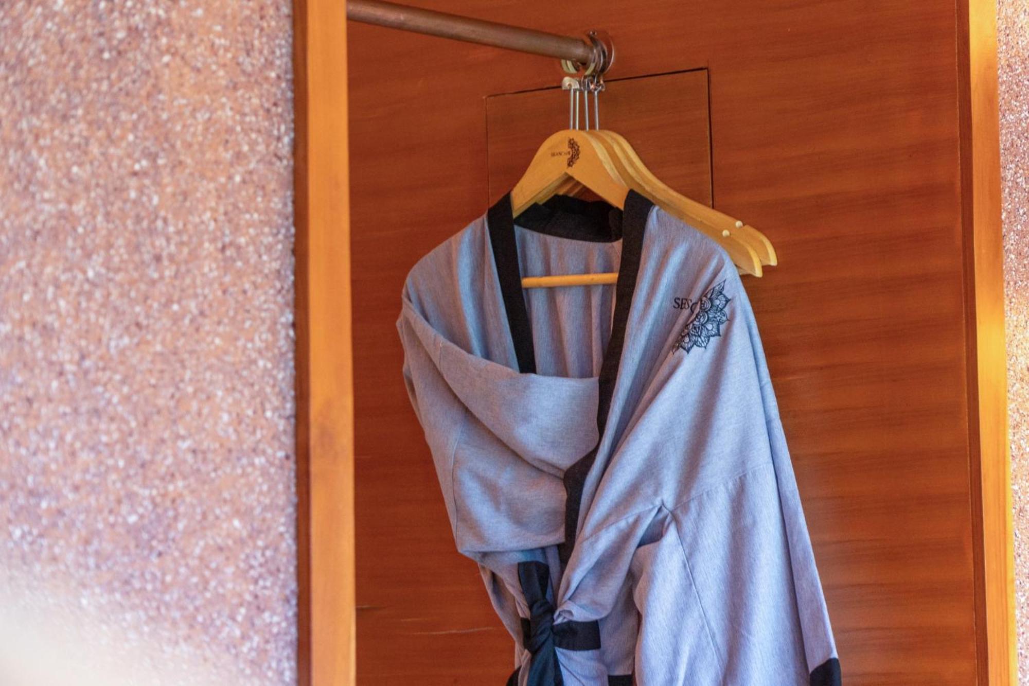 Seascape Luxury Resort & Spa Sanur By Ini Vie Hospitality (Adults Only) Esterno foto